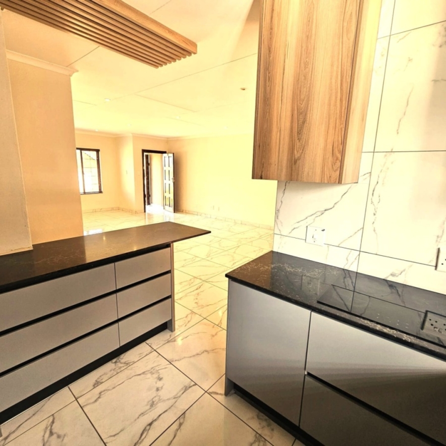 To Let 3 Bedroom Property for Rent in Safari Gardens North West